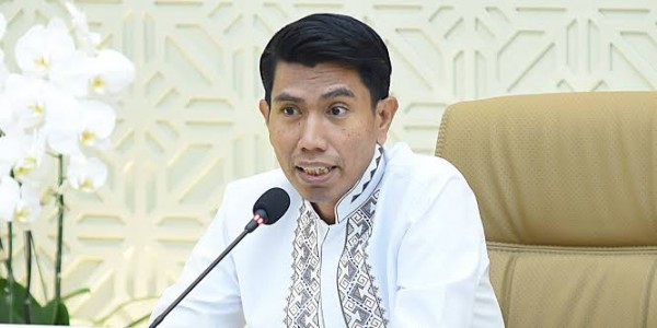 DPR Minta Penjelasan Menpan RB dan BKN Soal Ribuan CPNS Mundur