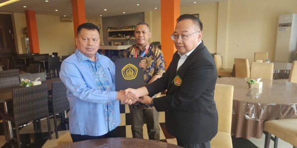 Kolaborasi Universitas Bhayangkara Jaya  dan Universitas Caritas Indonesia  Monokwari Kembangkan Kurikulum Antar Fakultas Hukum