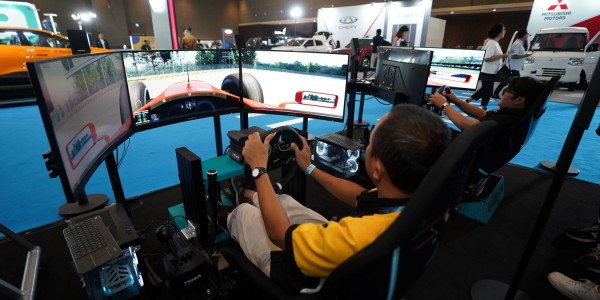 Alternatif Libur Tengah Pekan, PEVS 2025 in Collaboration with Asiabike Jakarta Ramai Dikunjungi Tokoh Penting dan Ragam Komunitas