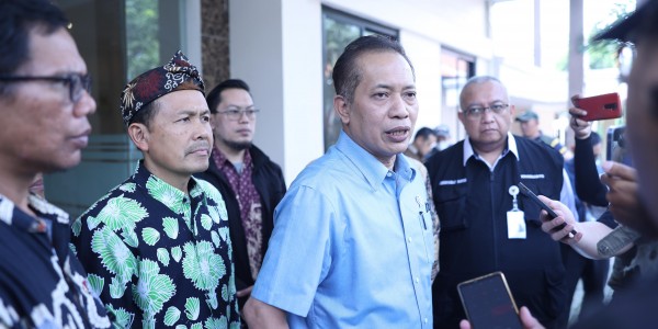 LPDB Salurkan Pembiayaan, Wamenkop Dorong Koperasi Kopi Jadi Motor Ekonomi Desa