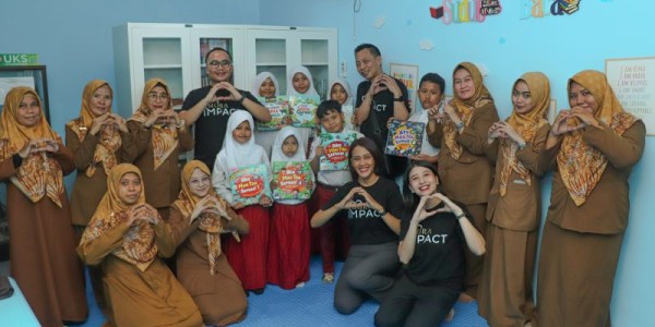MORAZEN Surabaya Hadirkan Sudut Baca di Sekolah Dasar Ahmad Yani Untuk Mendorong Budaya Literasi Sejak Dini