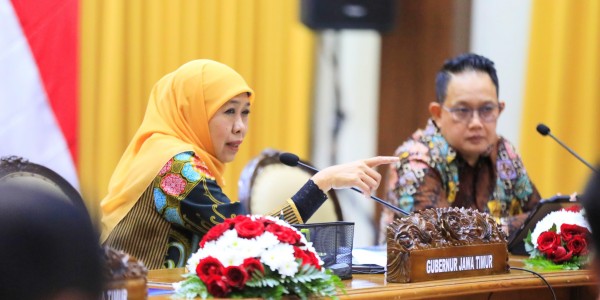 Gubernur Khofifah Ingatkan Perangkat Daerah Percepat Program Kerja untuk Memakmurkan dan Mencerdaskan Masyarakat