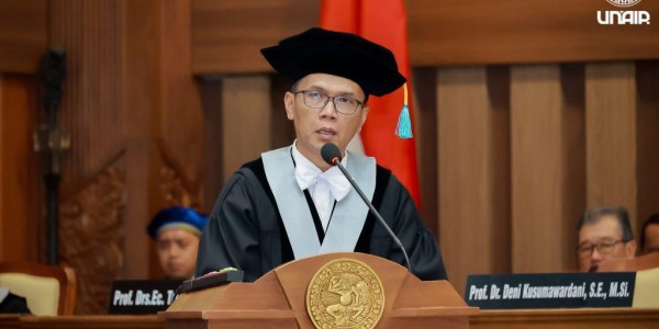 Guru Besar UNAIR Paparkan Komitmen dan Tantangan Indonesia Hijau