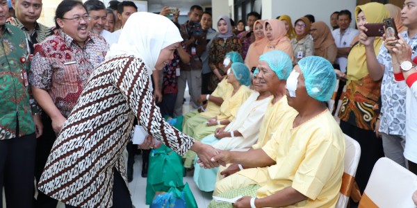 Gubernur Khofifah Apresiasi Program Yankes Bergerak Tahap 1 Berhasil Layani 406 Warga Pulau Raas