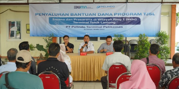 Pelindo Terminal Petikemas Dukung Pembangunan Sosial Ekonomi Masyarakat Melalui Bantuan Sarana dan Prasarana di Wilayah Terminal Teluk Lamong