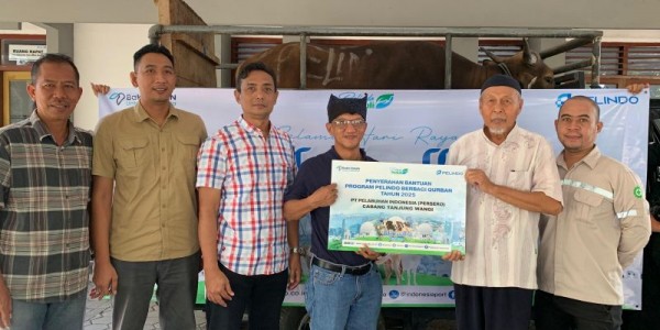Pelabuhan Tanjung Wangi Salurkan 4 Ekor Sapi Hewan Qurban Program Pelindo Berbagi Idul Adha 1446 H