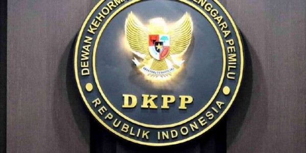 DKPP Jatuhkan Sanksi Peringatan  Kepada Ketua dan Anggota KPU Papua Barat