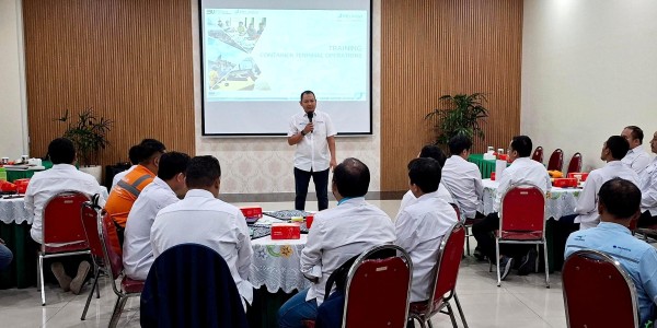 Cetak SDM Unggul Melalui Pelatihan Container Terminal Operation (CTO) TTL Siap Bersaing Secara Global