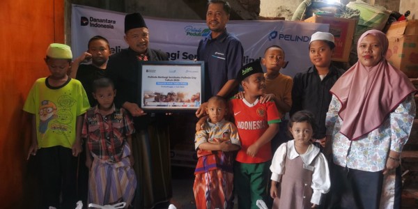 Peringatan Pelindo Day Pelabuhan Tanjung Tembaga Salurkan 100 Paket Sembako ke Panti Asuhan Al-Umah