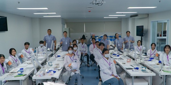 Petradent Discovery Camp, Intip Keseruan Program Anak SMA jadi Dokter Gigi