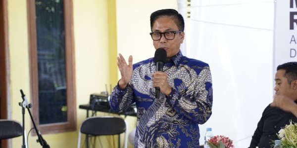 Dorong Pendidikan Berkualitas, Kang Rachmat Tekankan Pentingnya Akses dan Pemerataan Fasilitas