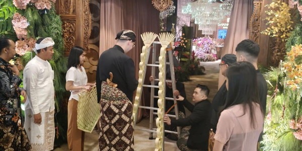 Shangri-La Surabaya Sambut Penjabat Sementara GM, Rangkul Budaya Lokal dalam Traditional Wedding Art Showcase 2025