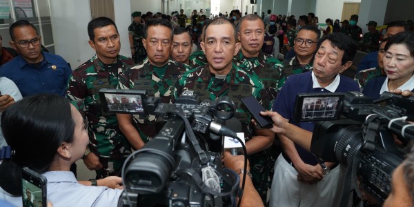 Danrem 084/BJ Hadiri Bakti Sosial Pengobatan Katarak di RS Tk III Brawijaya