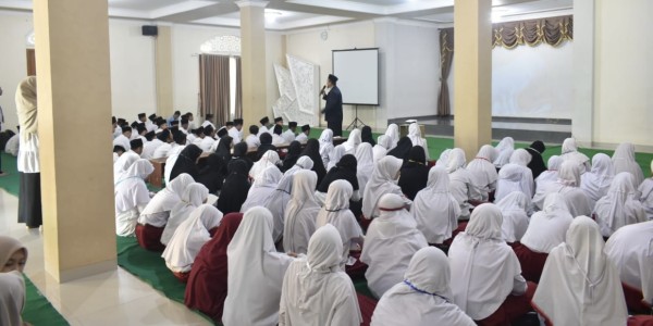 “MPLS Ramah” SMP IT Nidaul Hikmah, Ciptakan Lingkungan Humanis dan Generasi Qur’ani