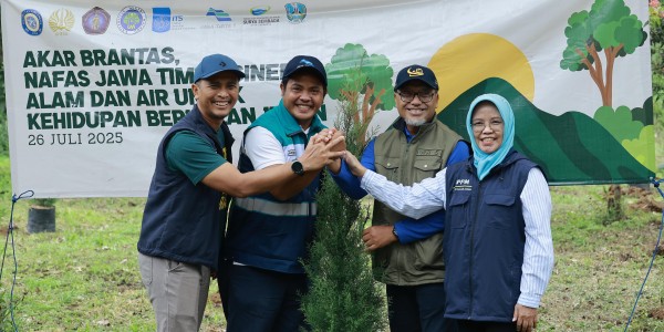 Jawab Ancaman Krisis Air, UNAIR Gagas Aksi Tanam Pohon di Sumber Brantas