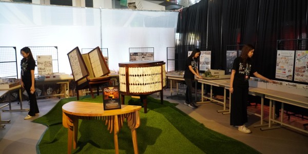 Definisikan Kembali Peran Desainer di Era Digital di Pameran INDEX 2025  Petra Christian University