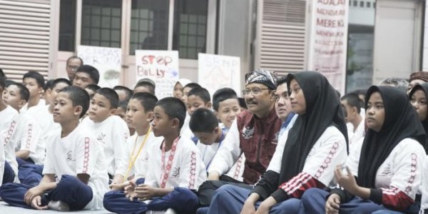 Seluruh Siswa Sekolah Rakyat dan Keluarganya Dapat Jaminan Kesehatan Gratis