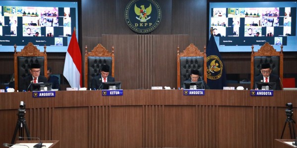 DKPP Jatuhkan Sanksi Peringatan Keras kepada 13 Penyelenggara Pemilu