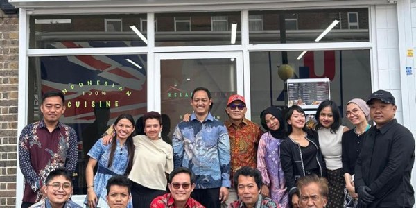 Restoran “Kelapa Gading” Buka di London, Kolaborasi Perusahaan Investasi dengan Mahasiswa Indonesia