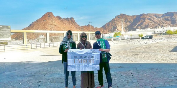 Lewat Program MORA Impact, Tiga Karyawan Jalani Perjalanan Umrah