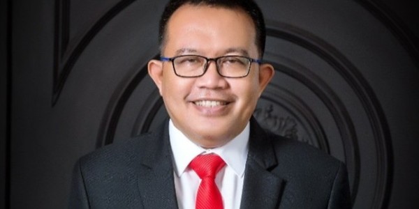 Ketika Harapan Dijual: Cerita tentang Manifestasi dan Ilusi Kelimpahan