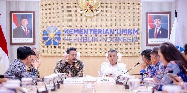 Kementerian UMKM Gandeng ADKASI Perkuat Penyaluran KUR di Daerah