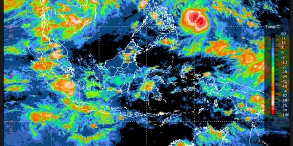 BMKG Imbau Masyarakat Waspadai Puncak Musim Hujan dan Cuaca Ekstrem
