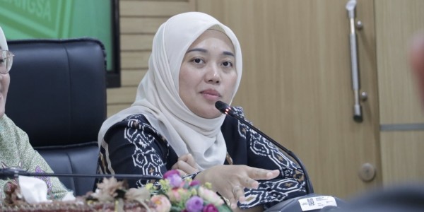 Penyedotan Air Tanah Rugikan Warga, Komisi VII Desak Penataan Industri Air Kemasan