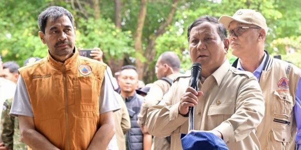 Kunjungi Korban Bencana, Prabowo: Kita Akan Membantu Semua Warga Yang Mengalami Musibah