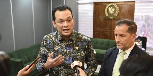 Kapoksi Komisi XI NasDem Desak Pemerintah Hapus Kredit KUR Untuk Korban  Bencana Sumatera