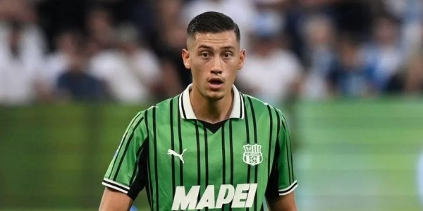 Bologna Ditahan Sassuolo 1-1, Jay Idzes Jadi Tembok Kokoh