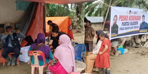 Relawan NasDem Hidupkan Sumur dan Buka Jalur di Aceh