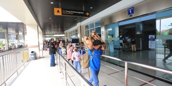 Arus Penumpang Nataru Naik, Pelindo Regional 3 Layani 373 Ribu Orang