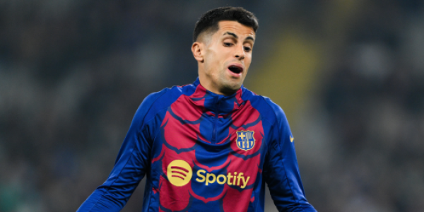 Joao Cancelo: Pulang ke Camp Nou, Mengejar Trofi yang Tertunda