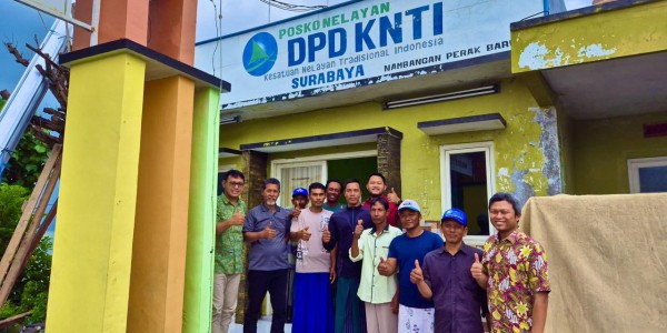 Terminal Teluk Lamong Fasilitasi Transfer Ilmu Budidaya Kepiting Soka Antar Kelompok Nelayan Surabaya