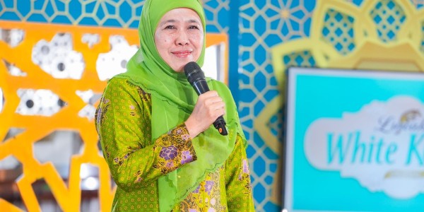 Gubernur Khofifah Bersama Muslimat NU Semarakkan Peringatan Isra Mikraj di Masjid Istiqlal