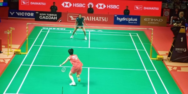 Tumbangkan Andalan India, Chen Yu Fei Melenggang ke Semi Final Indonesia Master 2026