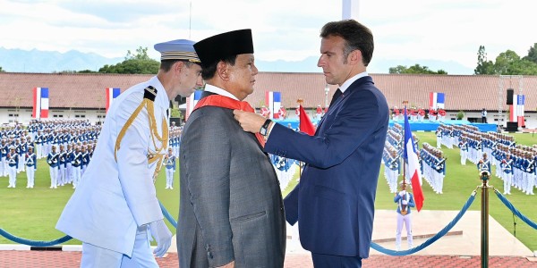 Macron Sambut Prabowo di Élysée, Tegaskan Kemitraan Strategis Indonesia–Prancis