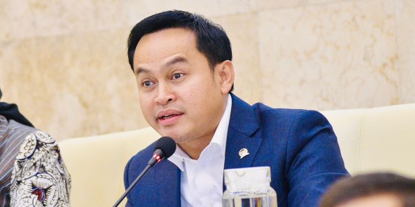 Usia Penyelenggara Pemilu Digugat ke MK, Ujang Bey: Kita Serahkan ke MK