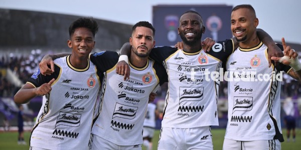 FOTO: Persija Jakarta Curi Tiga Poin di Markas Persita Tangerang