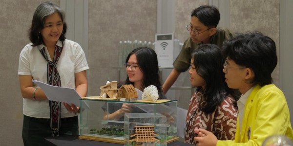 Bangun Karakter Generasi Z, Sheraton Surabaya Hotel Hadirkan Simulasi Bisnis Nyata bagi Siswa SMA