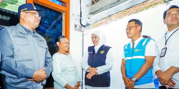 Gubernur Khofifah Percepat Elektrifikasi : Listrik Gratis bagi 3.400 Rumah Tangga Miskin di Jatim