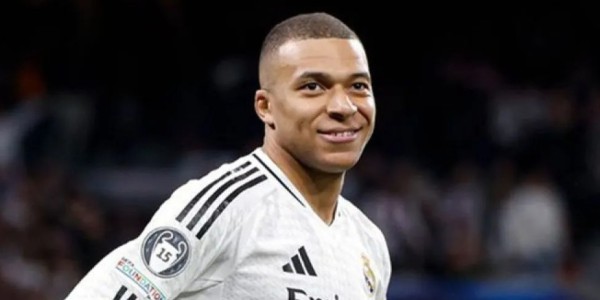 Gol Carreras dan Mbappe Bawa Real Madrid Tekuk Valencia 2-0 di Mestalla
