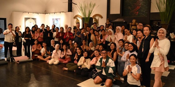 Jaga Keseimbangan Hidup, Somerset Jakarta Area Gelar Yoga "Morning Flow" di Kawasan Ikonik Menteng