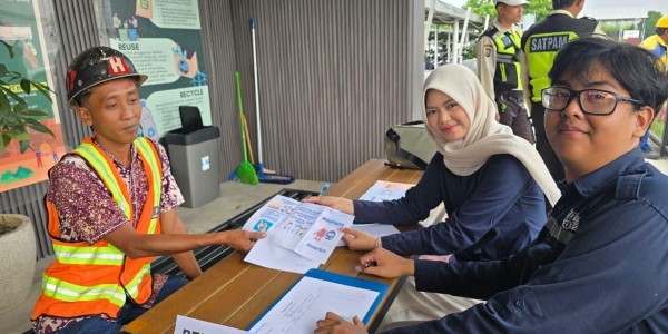 Dukung K3 Nasional, Terminal Teluk Lamong Gelar Cek Kesehatan Gratis untuk Sopir Truk