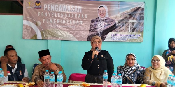 Di Sukaringin, Siti Qomariyah Tegaskan Pengawasan sebagai Pilar Stabilitas Pemerintahan Desa