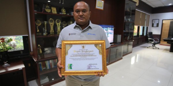 Wujudkan Keamanan Kerja, Pelindo Sub Regional Jawa Raih Penghargaan Zero Accident dari Gubernur Jatim