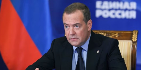 Medvedev: Serangan ke Iran Tunjukkan “Jati Diri Sebenarnya” AS