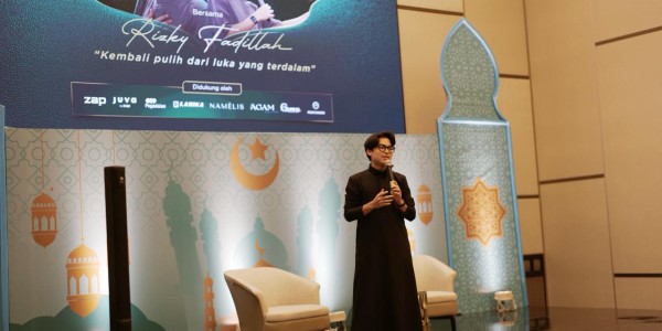 Glowing Ramadan Sheraton Surabaya, Ngabuburit Inspiratif dari Kecantikan hingga Literasi Investasi