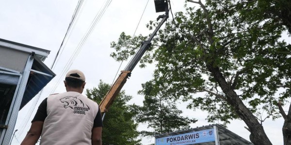 Sinergi Lintas Sektor, Tim Maung Asri Depok Gotong Royong Percantik Setu Pedongkelan